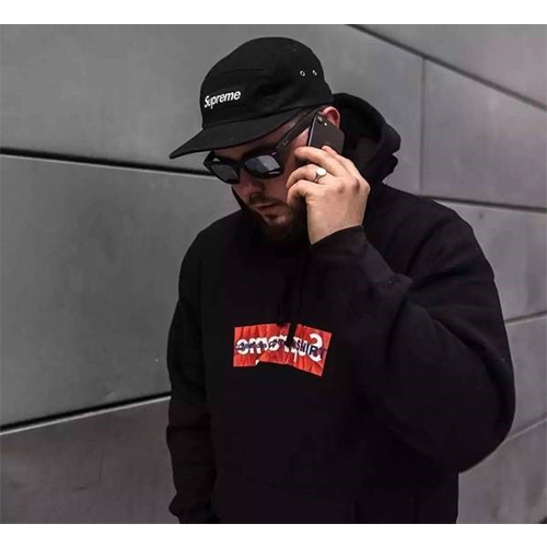 シュプリームスーパーコピー × コムデギャルソン  コラボ メンズレディース パーカー フード Tシャツ  高品質