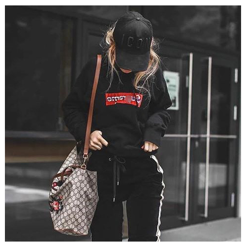 シュプリームスーパーコピー × コムデギャルソン  コラボ メンズレディース パーカー フード Tシャツ  高品質