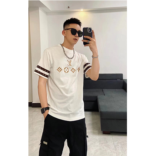 ルイヴィトンスーパーコピー メンズレディース Tシャツ半袖ファッション 高品質