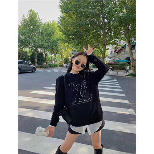 ルイヴィトンスーパーコピー メンズレディース パーカー フード Tシャツ