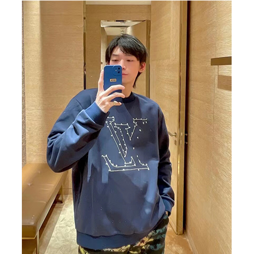 ルイヴィトンスーパーコピー メンズレディース パーカー フード Tシャツ