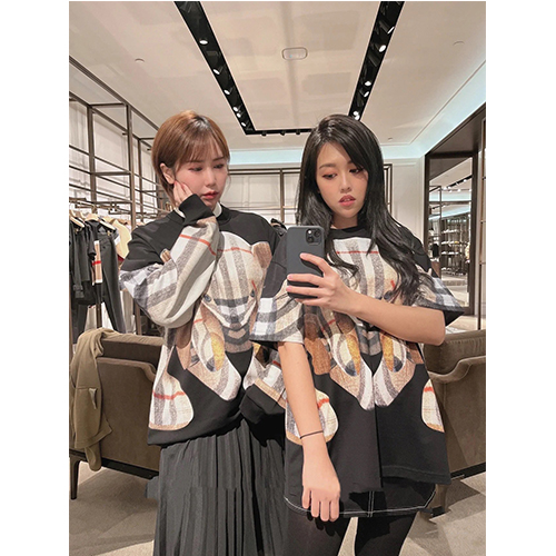 バーバリー偽物メンズ レディース スウェットTシャツ