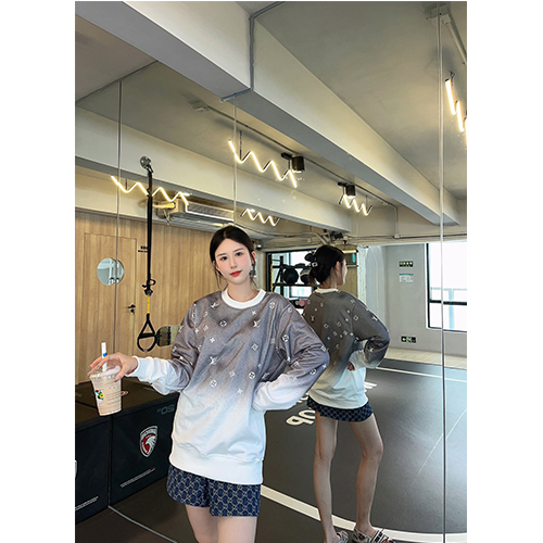 ルイヴィトン偽物   メンズ レディース スウェットTシャツ