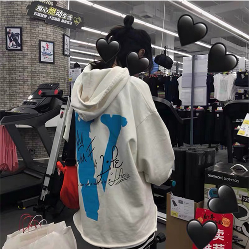ヴィーローン スーパーコピーメンズレディース パーカー フード Tシャツ