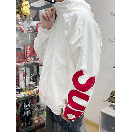 シュプリームスーパーコピー × ノースフェイス コラボ メンズファッション ジャケットアウター