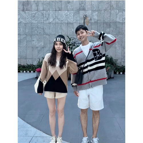 バーバリー スーパーコピー  メンズ レディース ニットカーディガン 男女通販
