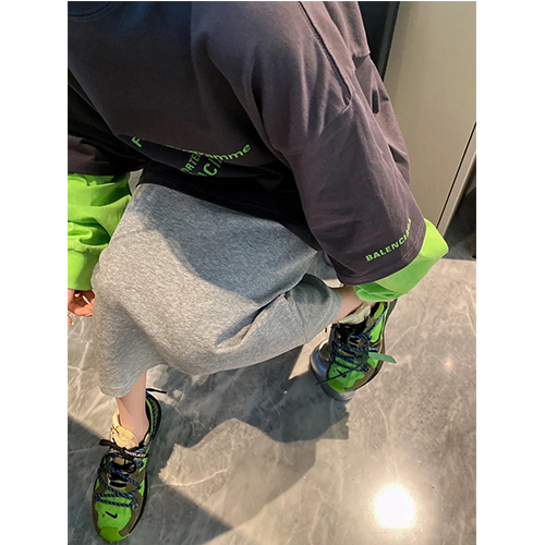 バレンシアガ  スーパーコピー メンズ レディース  長袖 Tシャツ  ロンT