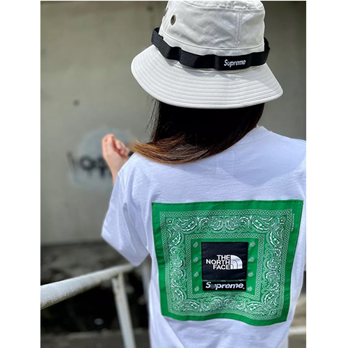 シュプリーム偽物 × ノースフェイス コラボ半袖Tシャツ メンズ レディースファッション 高品質