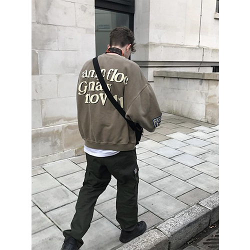 KANYE WEST スーパーコピーファッション    メンズ レディース スウェットTシャツ