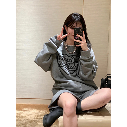 ルイヴィトン偽物 メンズ レディース スウェットTシャツ