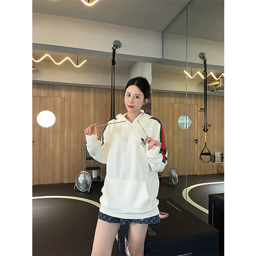 グッチスーパーコピー × アディダス コラボ パーカー メンズ レディース 人気のフード 高品質