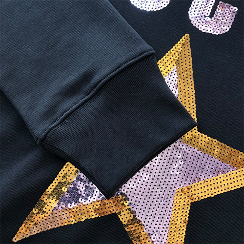 グッチスーパーコピー スパンコール刺繍のパーカー フード  Tシャツ   高品質