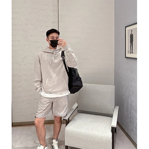 ディオールスーパーコピー メンズレディース パーカー フード Tシャツ 高品質