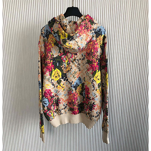 ルイヴィトンスーパーコピー  パーカー フード Tシャツ 高品質