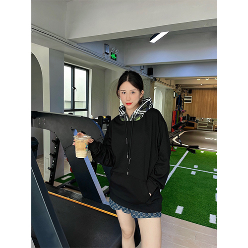 バーバリー偽物 パーカー フード Tシャツ 高品質