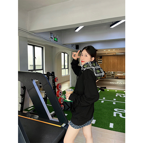 バーバリー偽物 パーカー フード Tシャツ 高品質
