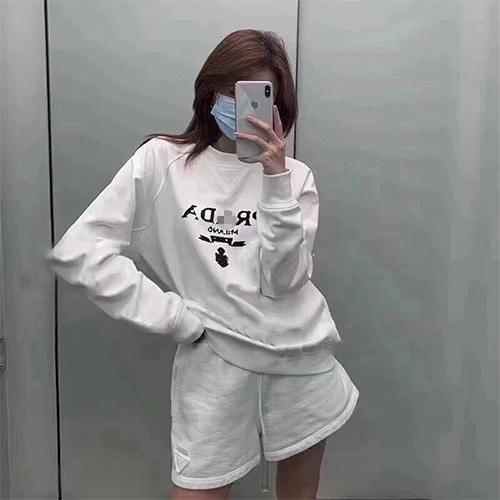プラダ偽物 メンズ レディース スウェットTシャツ