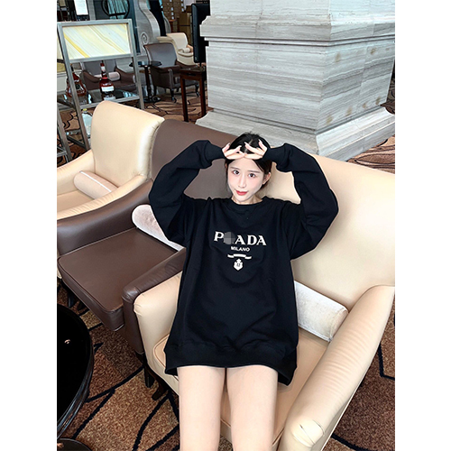 プラダ偽物 メンズ レディース スウェットTシャツ