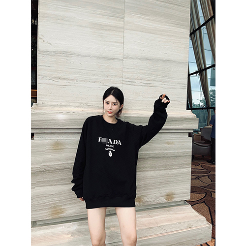 プラダ偽物 メンズ レディース スウェットTシャツ