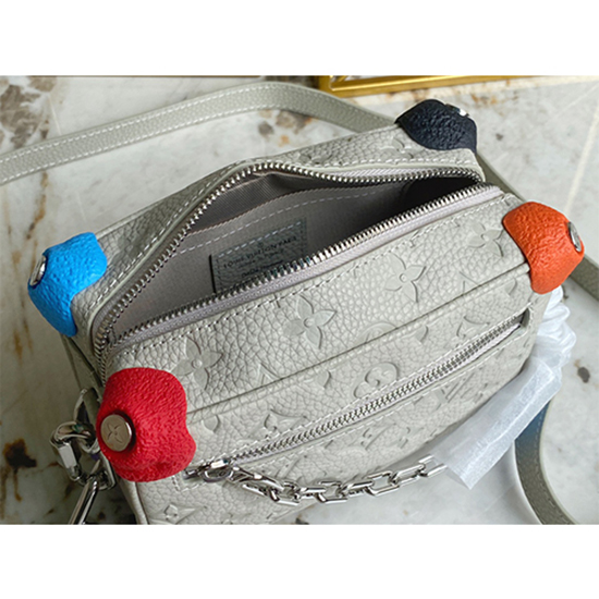 ルイヴィトン ショルダー バックMINI SOFT TRUNK   M81606  高品質
