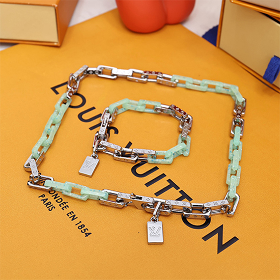 ルイヴィトン スーパーコピーネックレス アクセサリーMonogram Chain  高品質