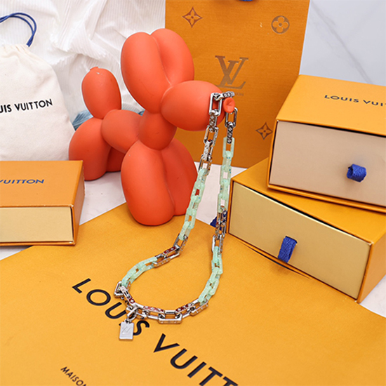 ルイヴィトン スーパーコピーネックレス アクセサリーMonogram Chain  高品質