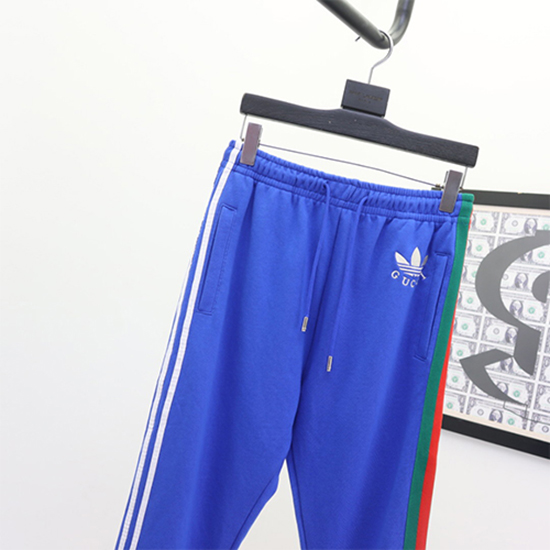 グッチコピー × アディダス コラボ セットアップ ジャケットアウタースウェット パンツ