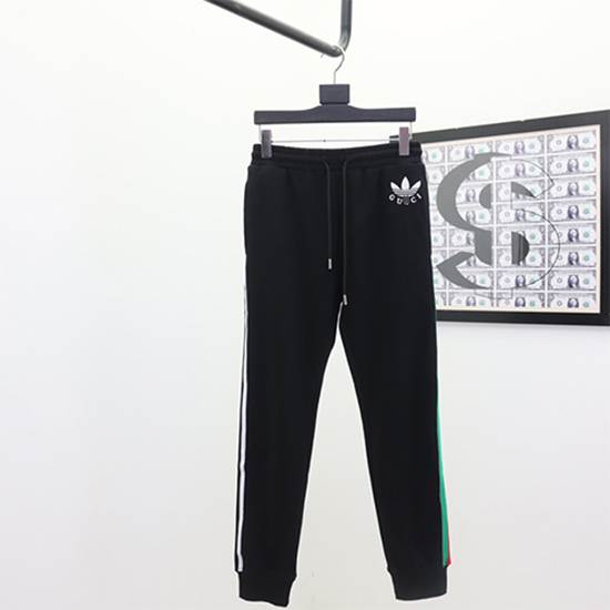 グッチコピー × アディダス コラボ セットアップ ジャケットアウタースウェット パンツ