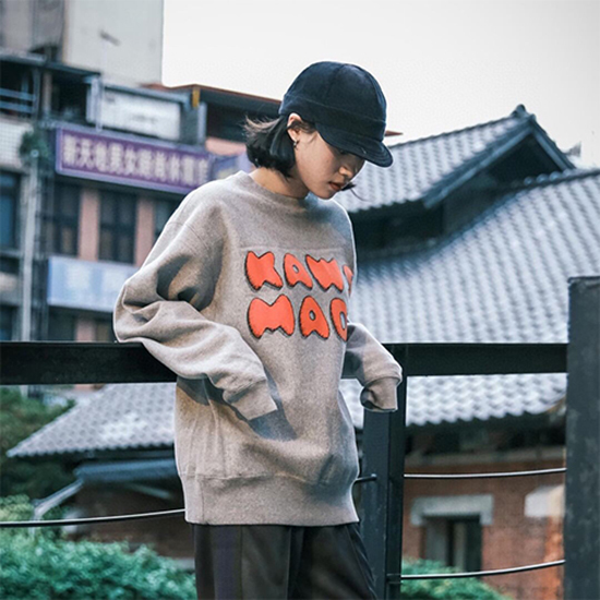 ヒューマンメイド偽物 × KAWS コラボ 長袖 スウェットTシャツ 高品質
