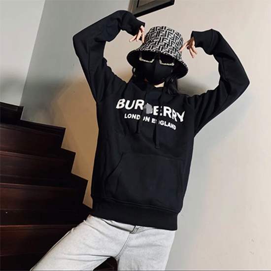 バーバリーコピー メンズレディース パーカー フード Tシャツ 高品質