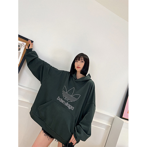 バレンシアガコピー× アディダスコラボ フード メンズ レディース 人気のパーカー