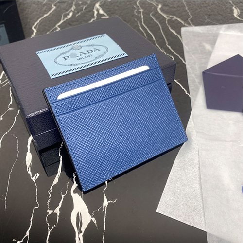 プラダ コピーカードケース  Saffiano   高品質