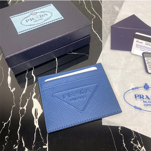 プラダ コピーカードケース  Saffiano   高品質