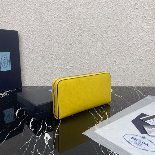 プラダ  長財布偽物  Saffiano ファスナ付き   高品質