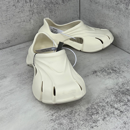 バレンシアガスーパーコピー メンズ サンダル偽物  高品質