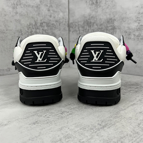 ルイヴィトンスニーカースーパーコピー偽物Trainer 恋人ルック  高品質