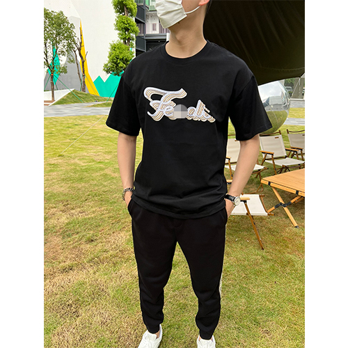 フェンディ偽物メンズ レディース 半袖Tシャツ