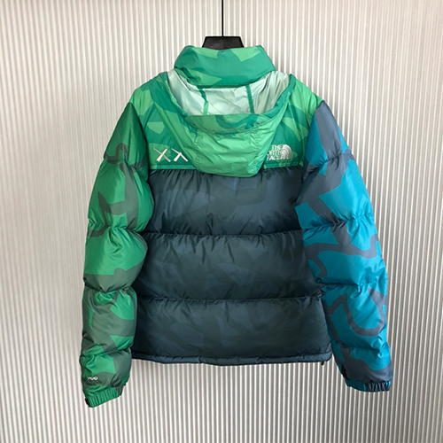 ノースフェイス × KAWS コラボ ダウンジャケット 高品質