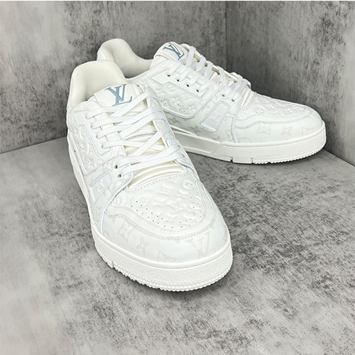 ルイヴィトン偽物Trainer スニーカー 激安通販  高品質
