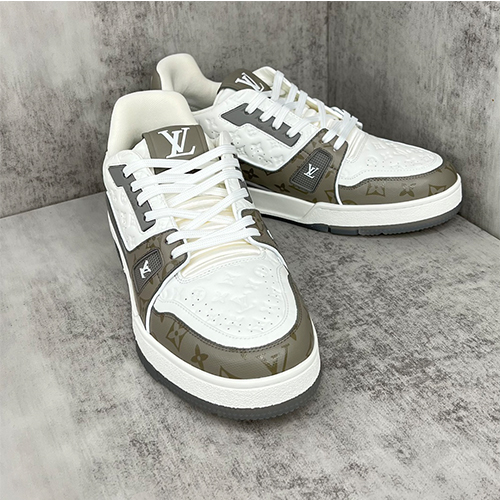 ルイヴィトン偽物Trainer スニーカー 激安通販  高品質