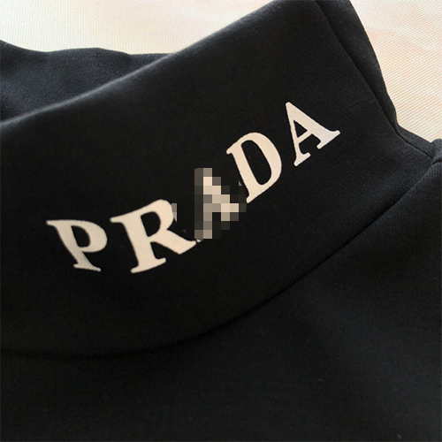 プラダコピーメンズ レディース 長袖Tシャツ