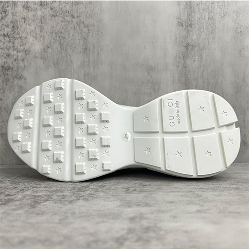グッチ 偽物 Rhyton sneaker  スニーカー高品質