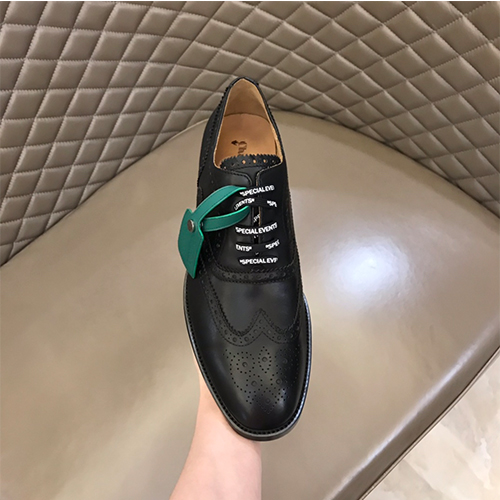 オフホワイト × CHURCH'Sコラボ 偽物 メンズ  高品質シューズ