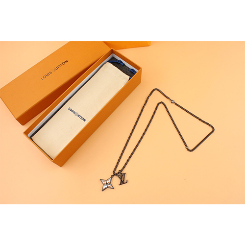 ルイヴィトンスーパーコピー Flower Cut ネックレス アクセサリー