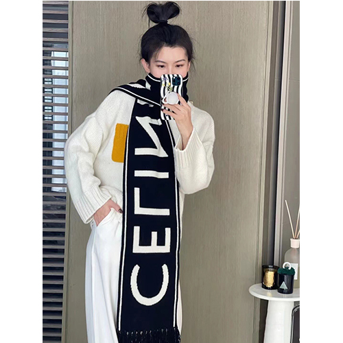 セリーヌスーパーコピー ニット マフラー高品質