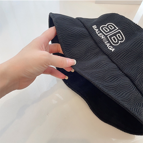 バレンシアガスーパーコピーBB LOGO CAP 帽子