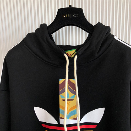 グッチ × アディダス 偽物 コラボフード Tシャツ パーカー 高品質