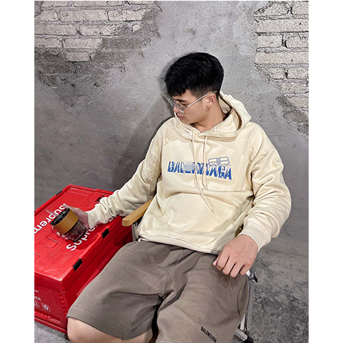 バレンシアガ コピー フード Tシャツ パーカー 高品質