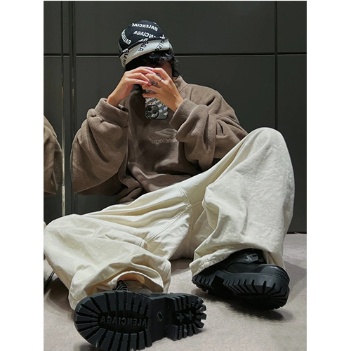 バレンシアガ 偽物 長袖 スウェットTシャツ 高品質