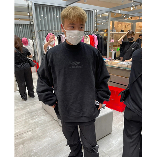 バレンシアガ 偽物 長袖 スウェットTシャツ 高品質
